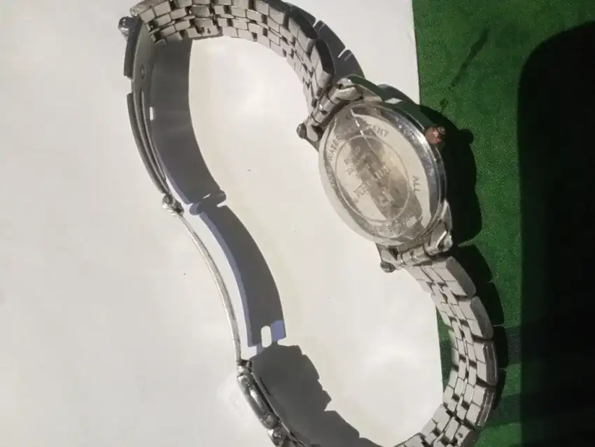 Jam tangan wanita