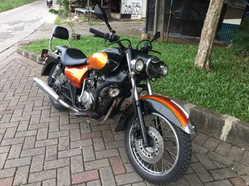 motor custom
Honda gl