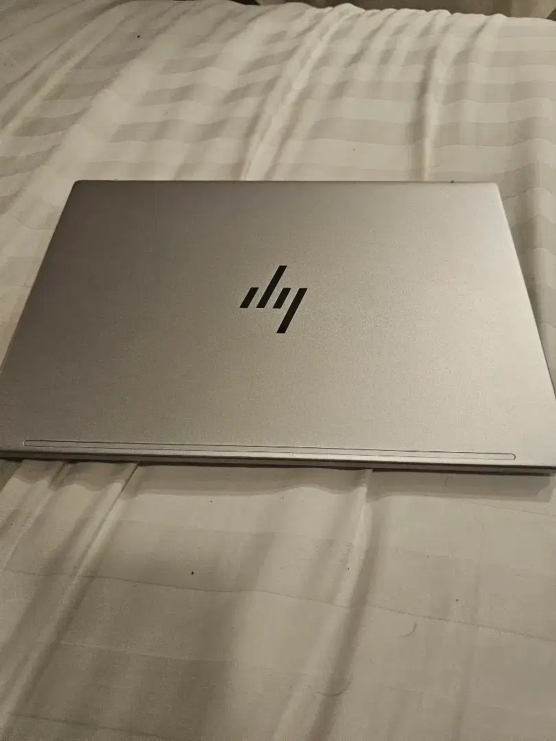 Dijual Laptop HP Aero 13 Inch Pemakaian 5 Bulan