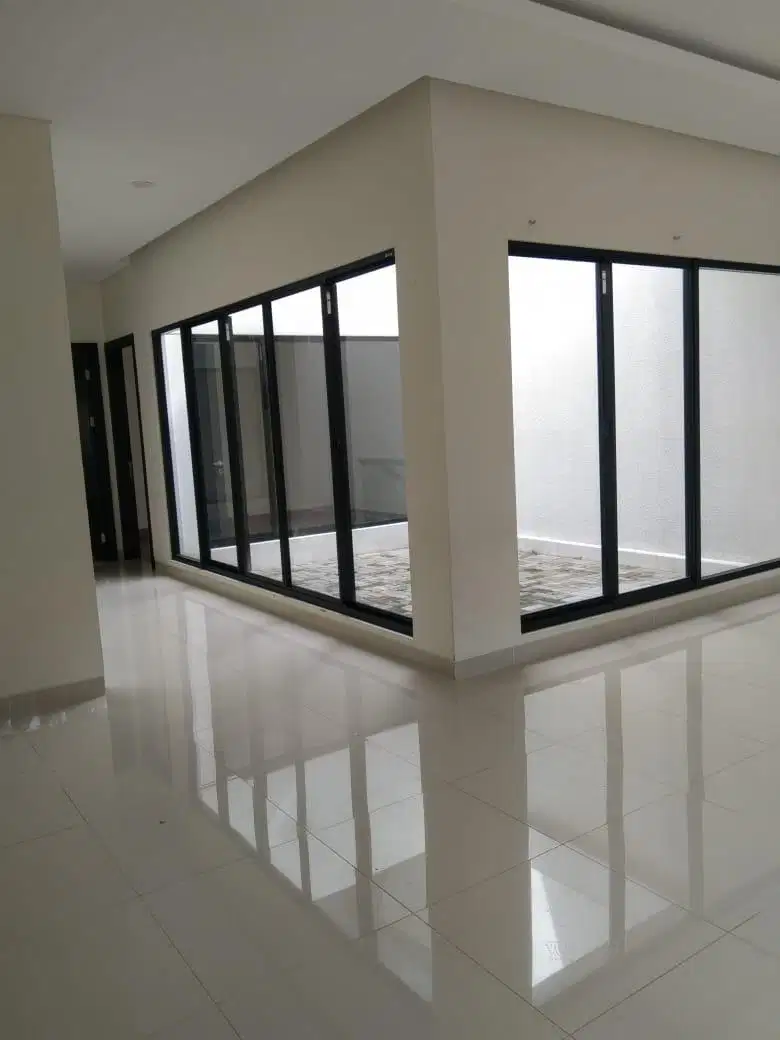 Rumah mewah cluster mozart, gading serpong