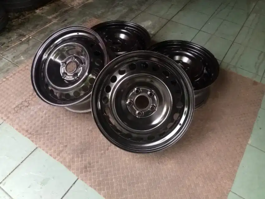 Velg kaleng hyundai tucson R17 lebar 7