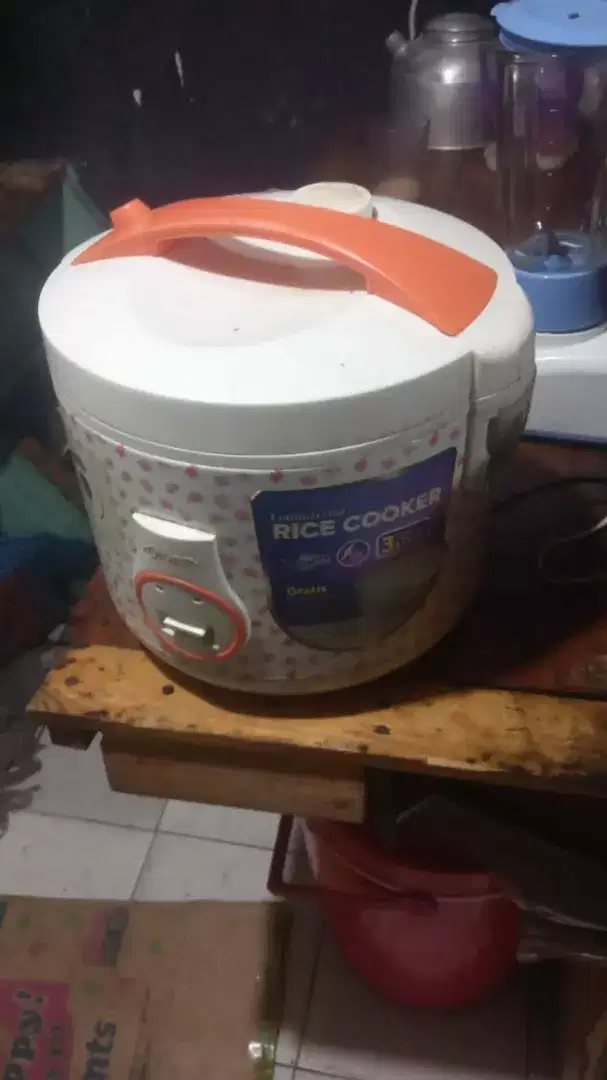 Rice cooker merk kirin 3 liter