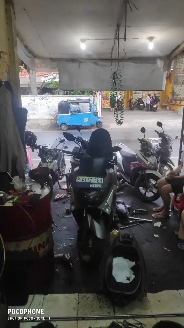 Dicari Mekanik Bengkel Motor