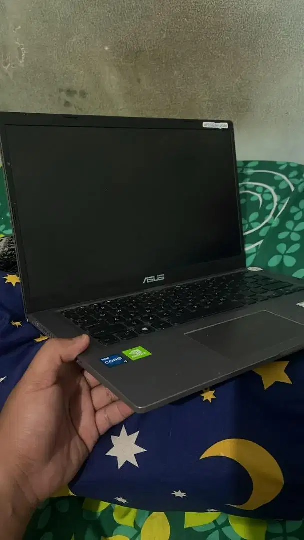 Dijual laptop asus X415