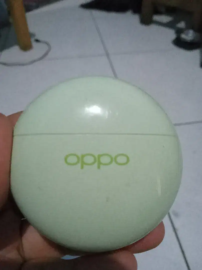 Airpods oppo masih bagus jarang di pakai