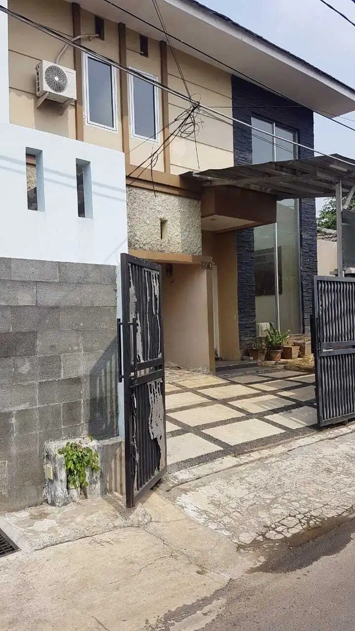 Y279 Rumah Cipinang Indah Semi Furnished Jakarta Timur