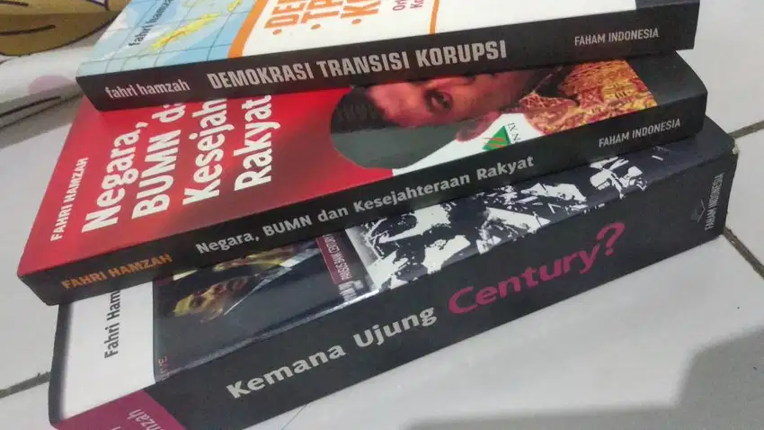 Buku Karangan Fahry Hamzah (Wakil Mentri Kabinet Prabowo)