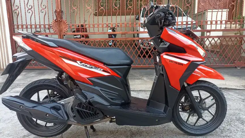 Honda Vario 125 LED CBS ISS tahun 2017.