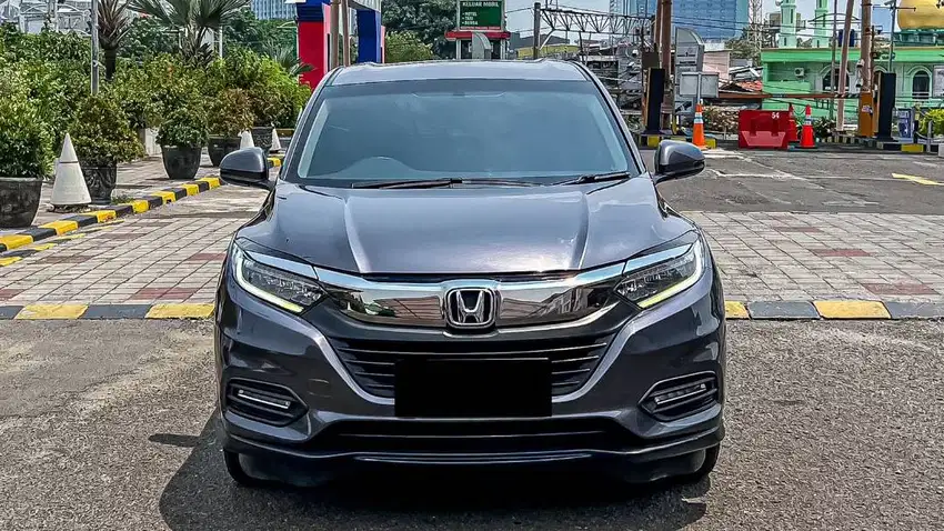 TDP 40juta Honda Hrv 1.5 L SE AT Facelift Abu Grey metalik nik 2021