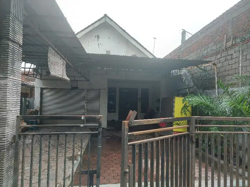 Dijual rumah sekaligus tempat usaha