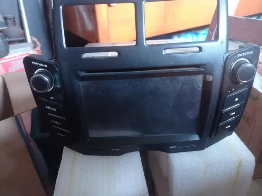 Toyota yaris double din + flame + antena