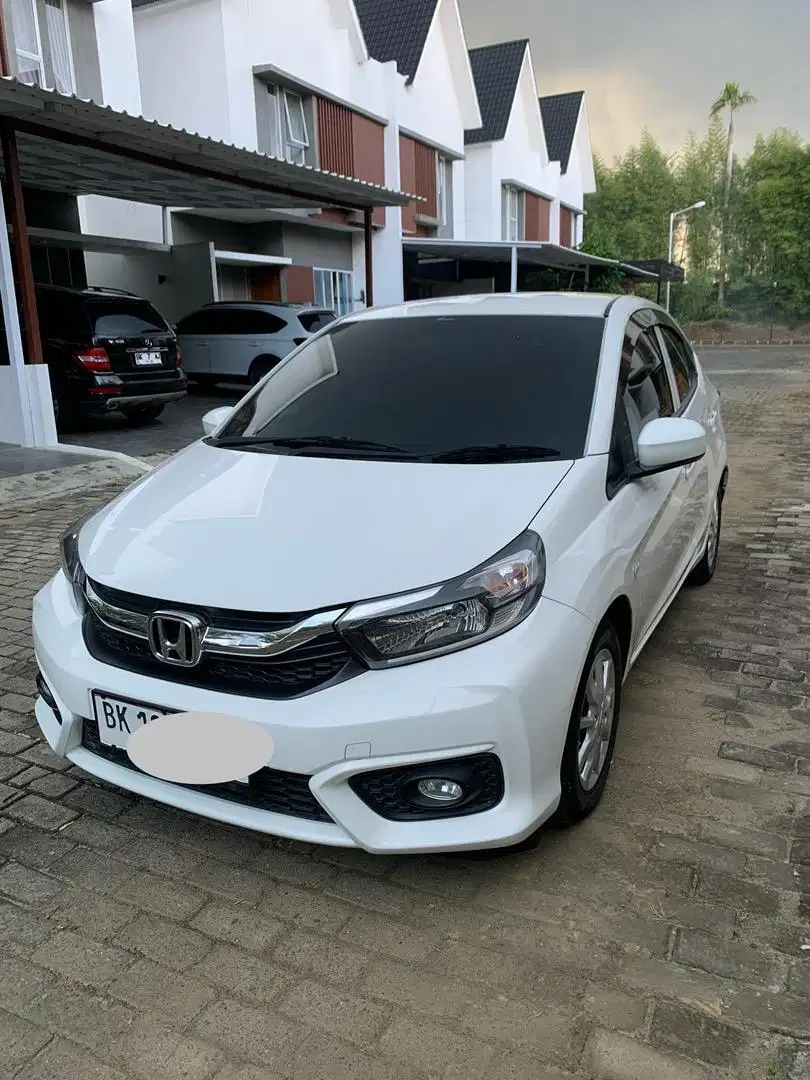 Honda brio 1.2 E MT ( model baru ) 2018