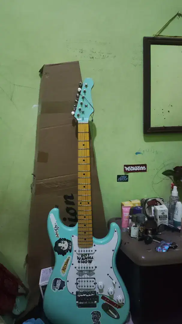 gitar elektrik scorpion ss-120