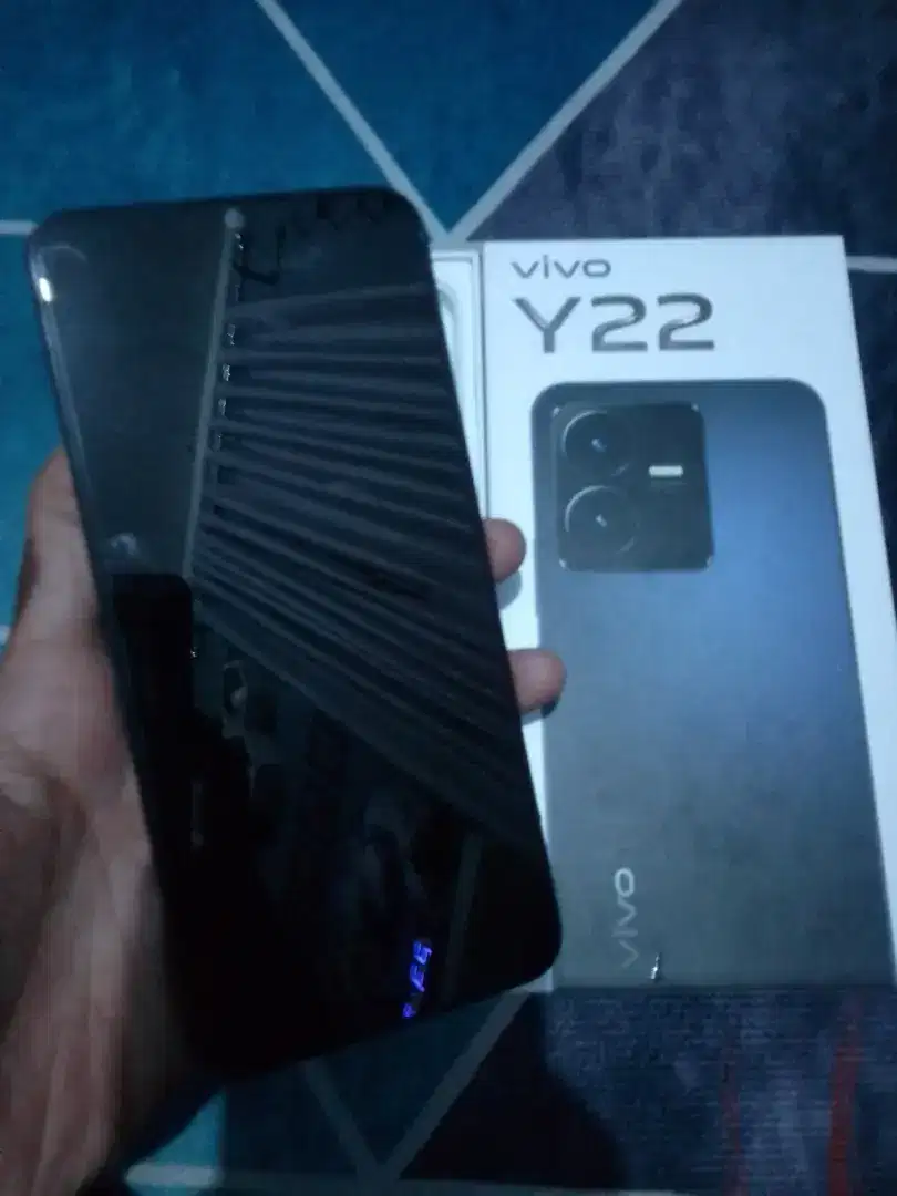 Vivo y22 4/64 hp dus