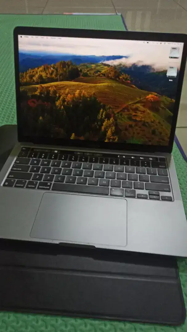 MACBOOK PRO M2 2022