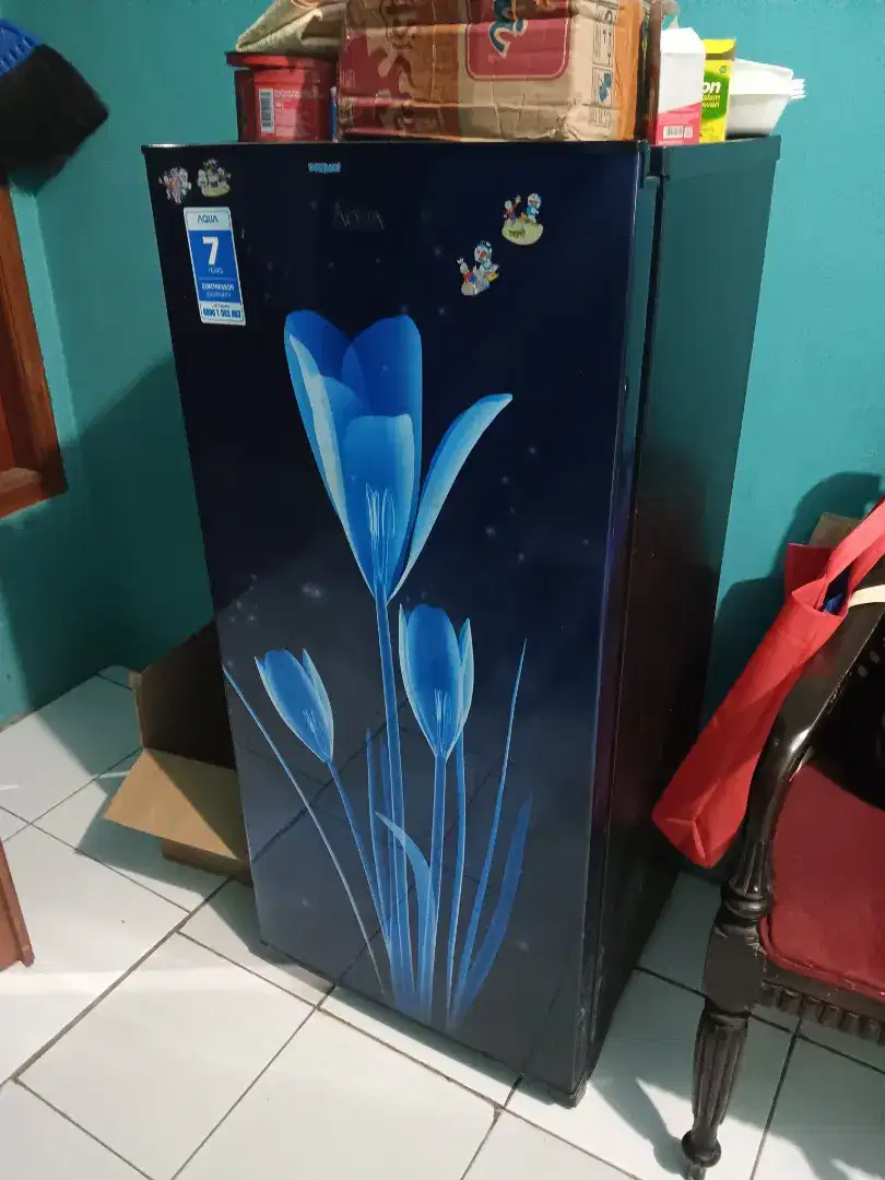 Dijual Kulkas Merek Aqua ..