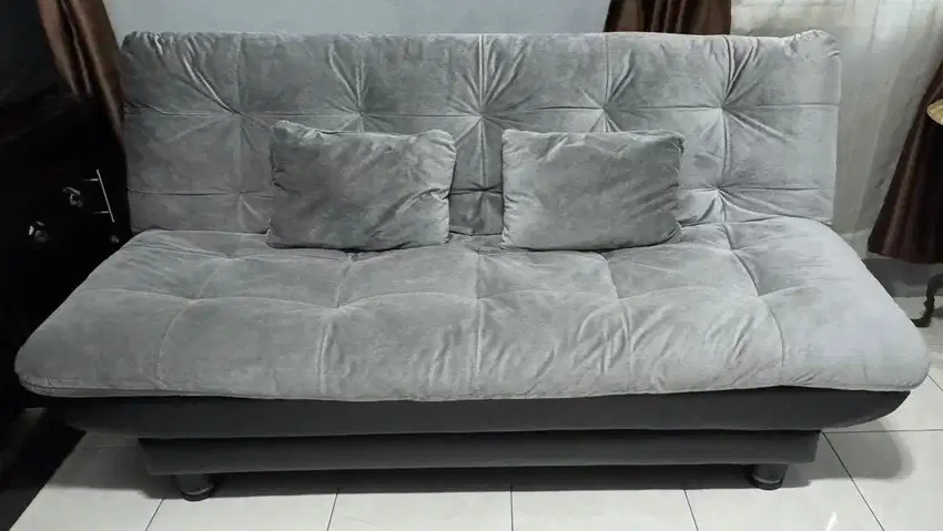 sofa bed tebal.