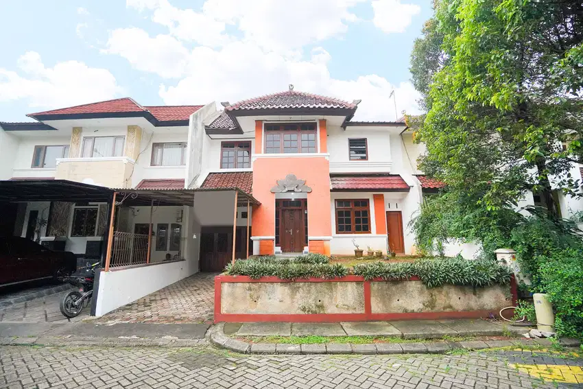 Rumah Full Furnish di Bali View Dekat Cinere Bellevue Mall SHM J-19925