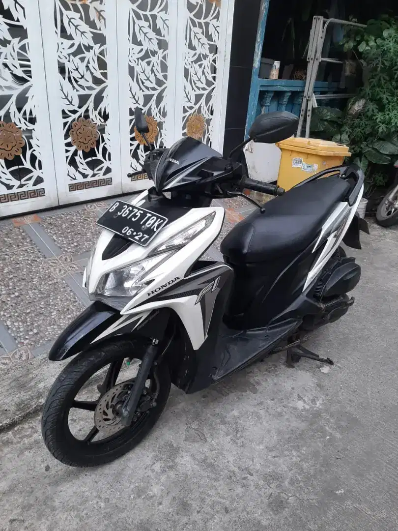 Honda Vario 125 KZR 2012 ss lengkap mesin bagus pajak hidup plat B DKI