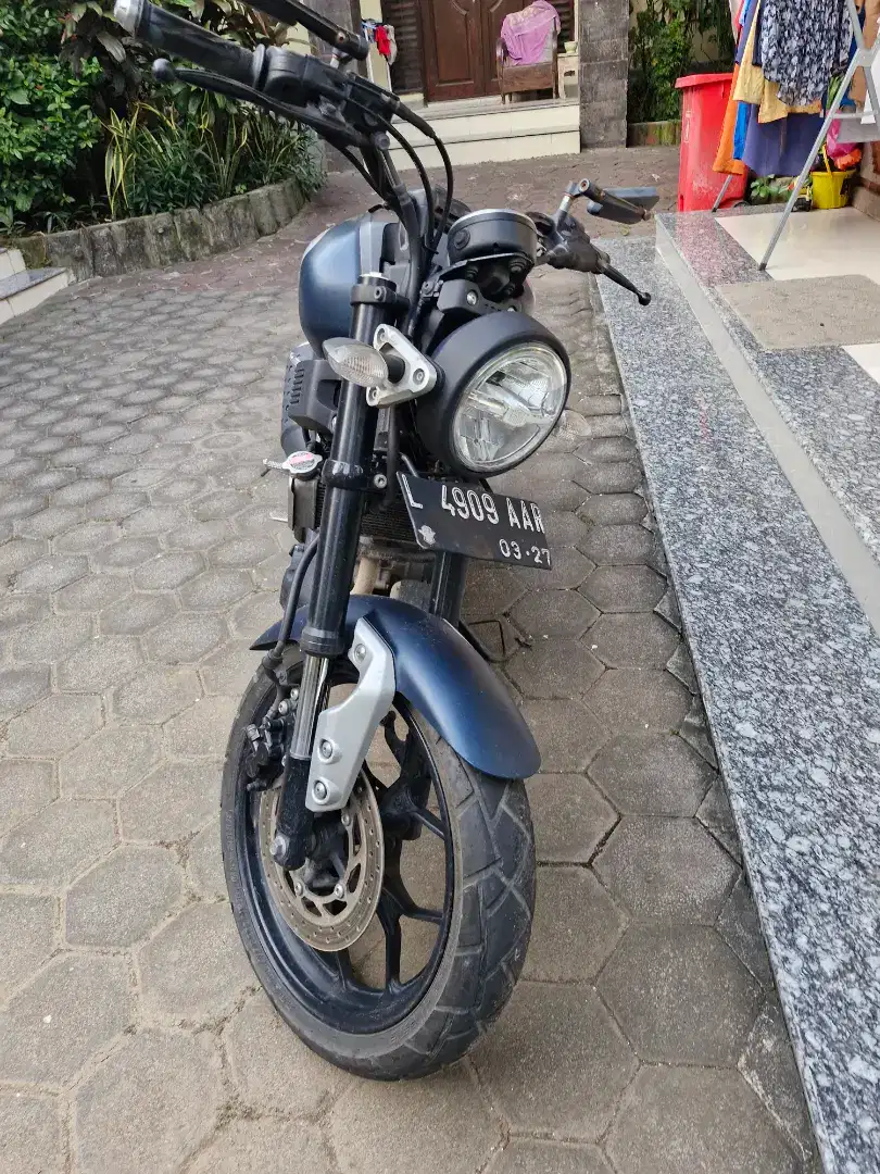 Jual yamaha xsr 155cc dark blue.