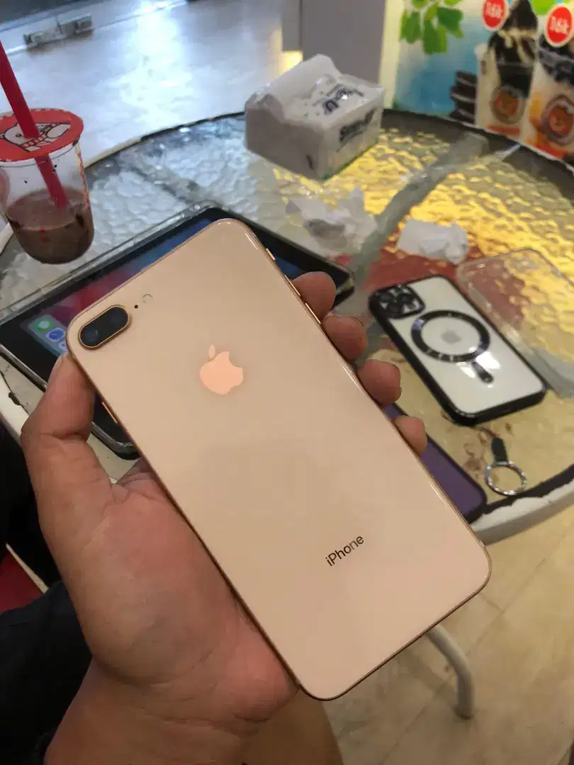 Iphone 8 plus 64GB fullset all operator