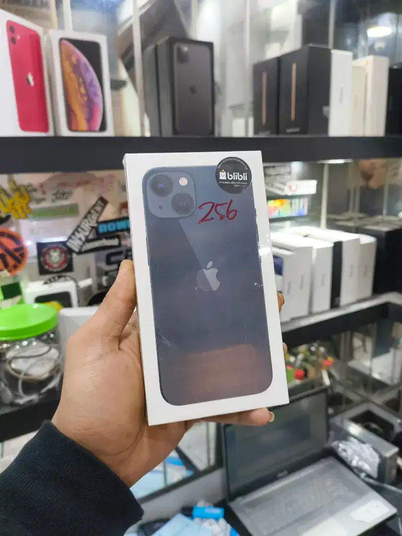 iPhone 13 256GB New segel resmi Langka