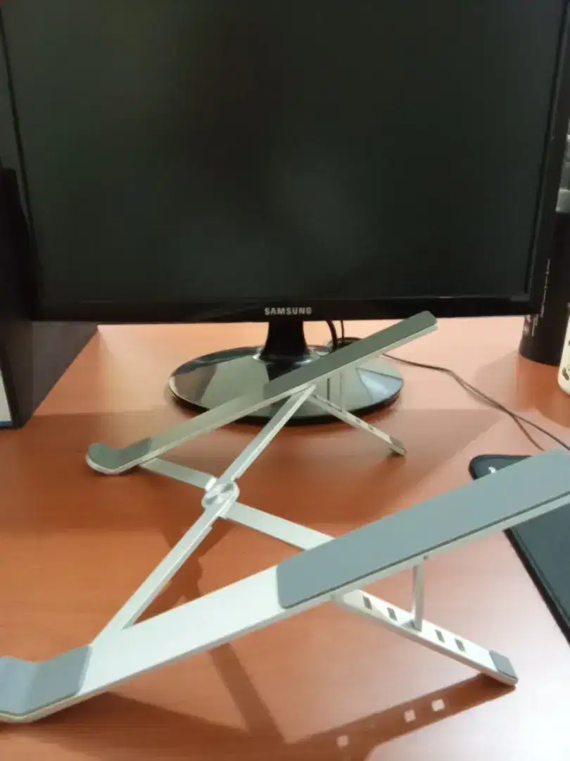 Stand holder laptop