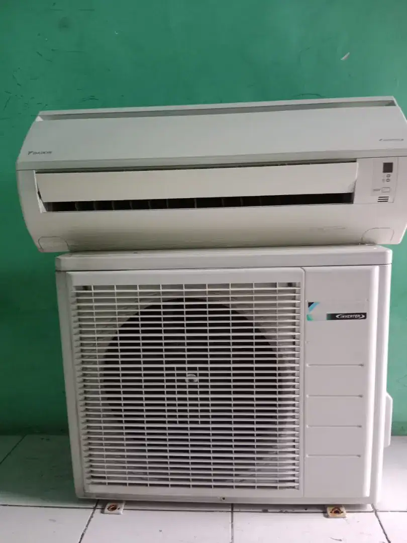 ac daikin inverter low watt  1/2 pk