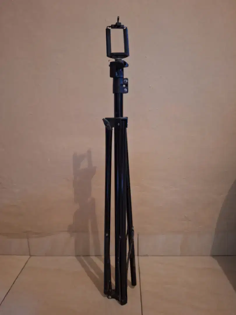 Tripod bekas bahan alumunium