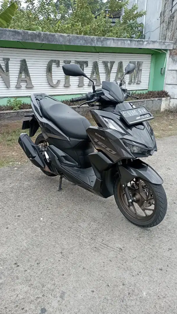 92% : FOR SALE HONDA VARIO 160 ABS 2022 PAJAK ON F KABUPATEN