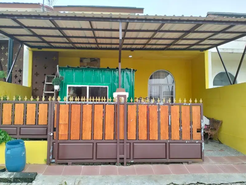 Rumah bagus fully furnished di daerah atang Senjaya Bogor