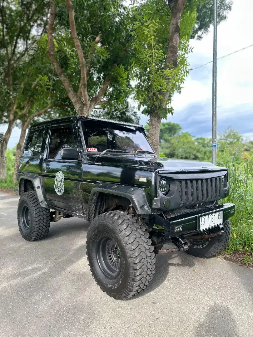 DAIHATSU TAFT GT F70 4X4 SOLAR