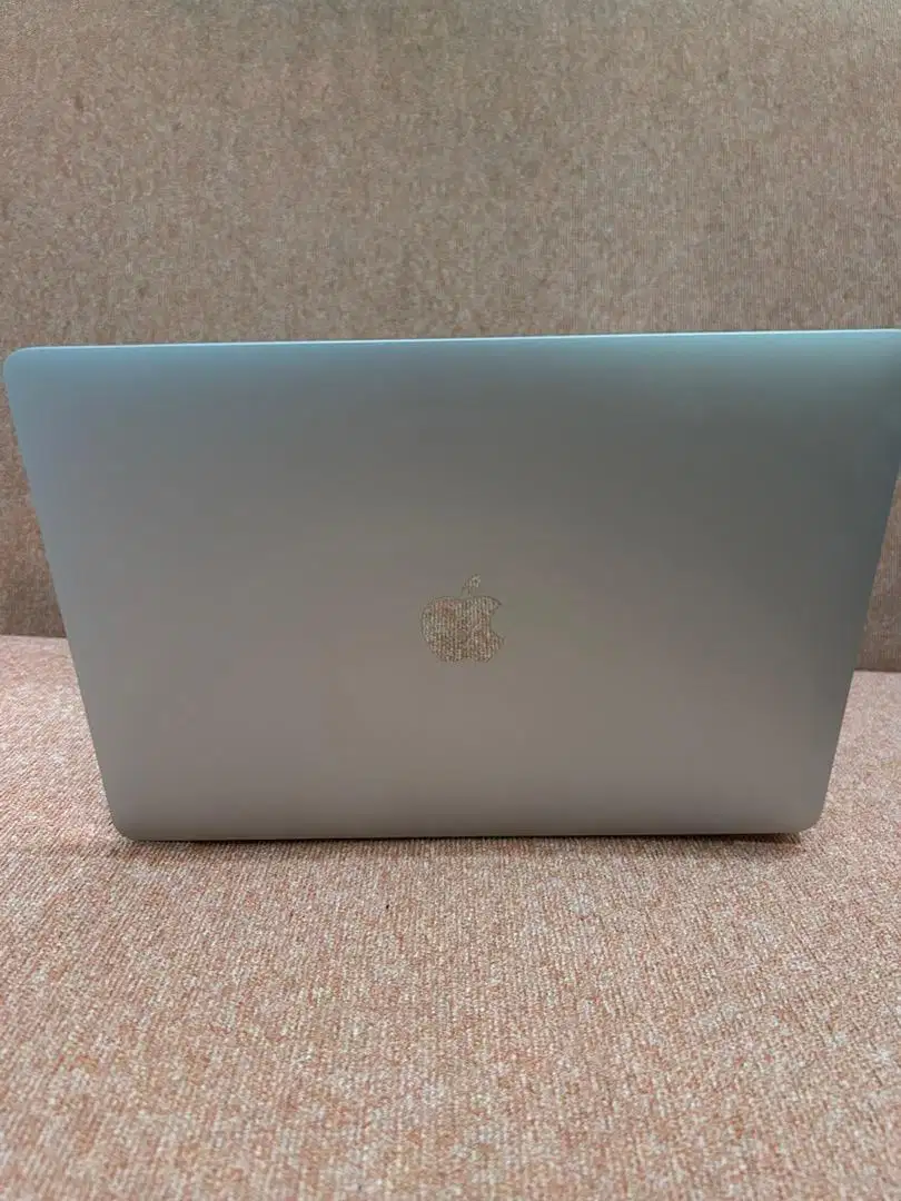 Macbook air 2020 i3