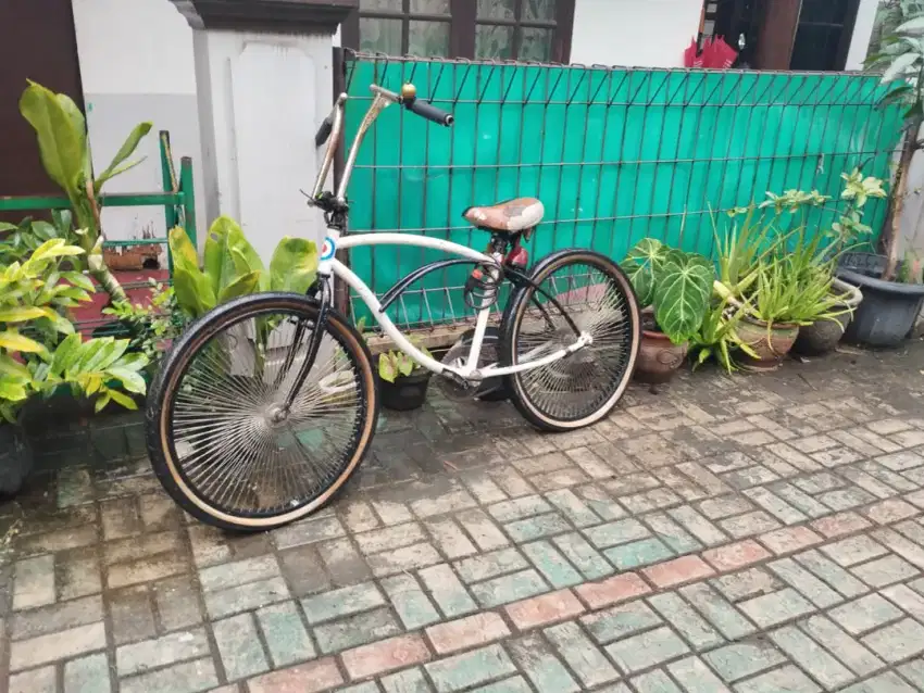 Sepeda Low Rider Antik