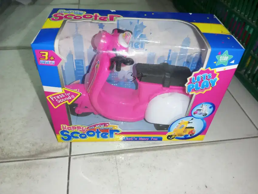 Mainan Anak Vespa Baterai Musik Lampu