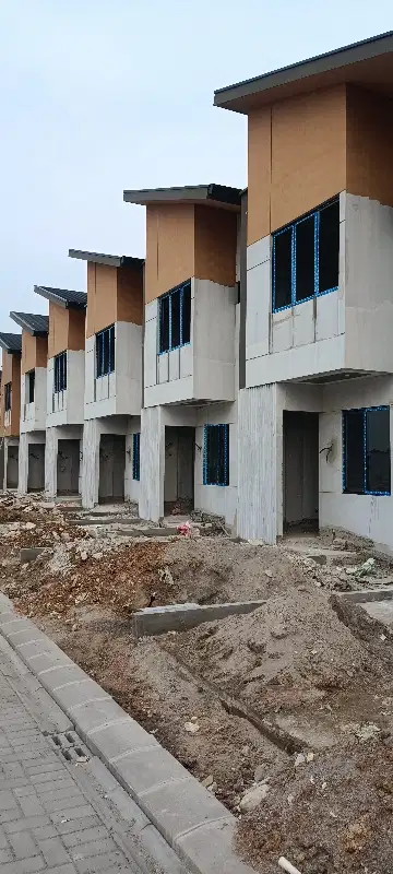 Rumah 2 lantai Siap huni Cluster Ibuki jababeka lokasi premiun