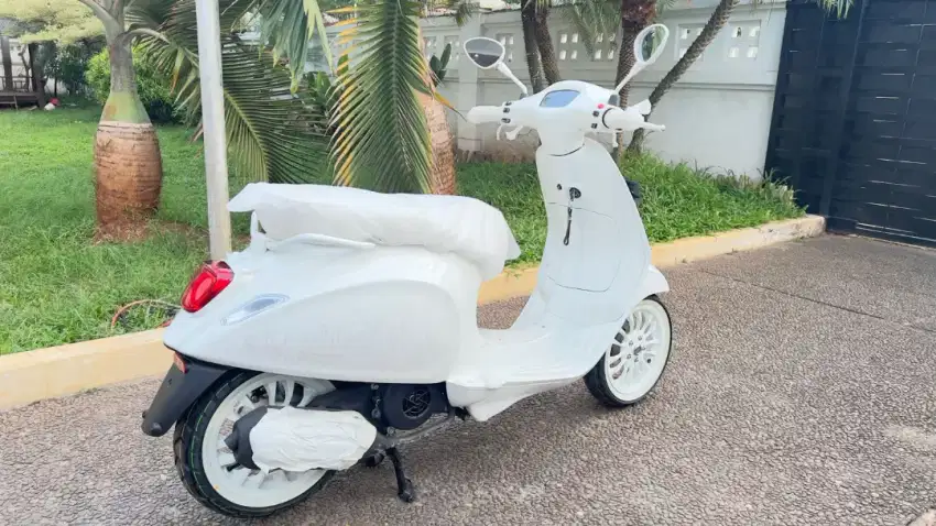 Vespa Justin Bieber 2022 O Km