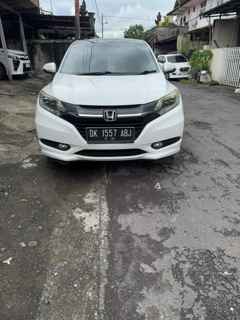 Hrv prestige 2016 putih matic