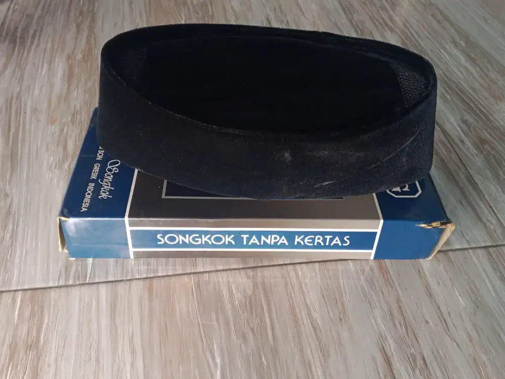 Peci merk Awing, Size Besar No.11