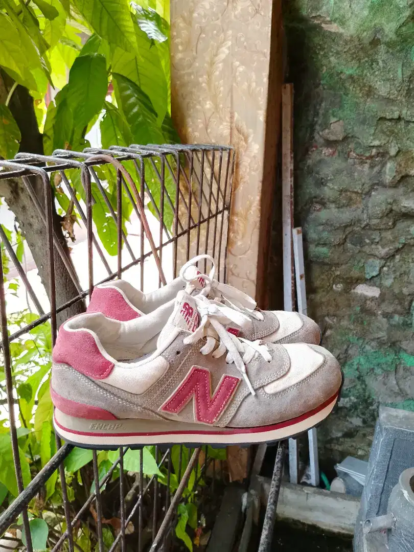 Sepatu casual sporty new balance 574