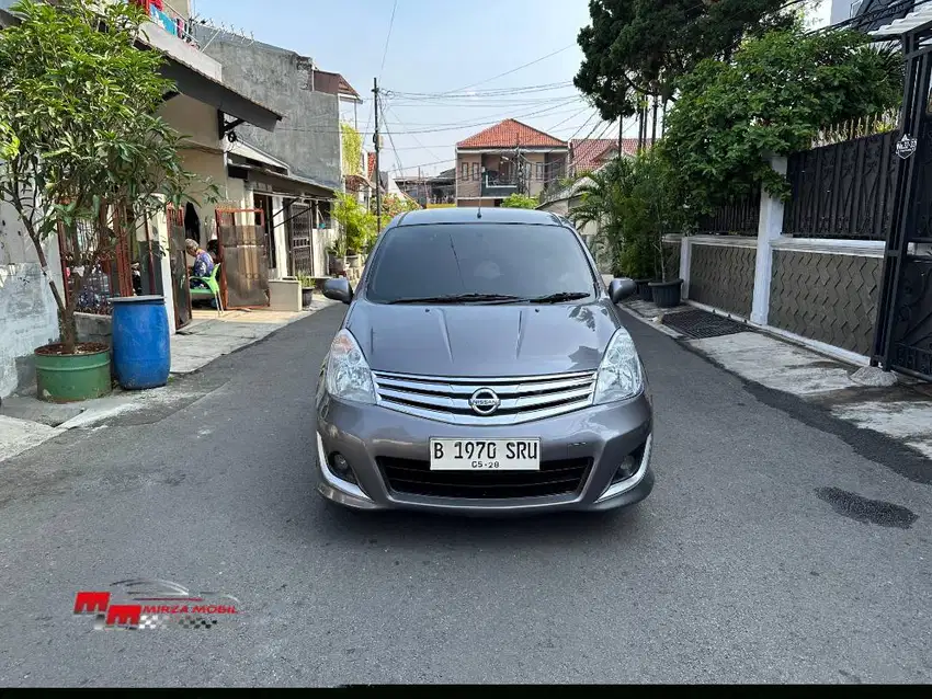 DP TERMURAH | Nissan Grand Livina XV1.5 AT 2013 Abu-Abu Metalik