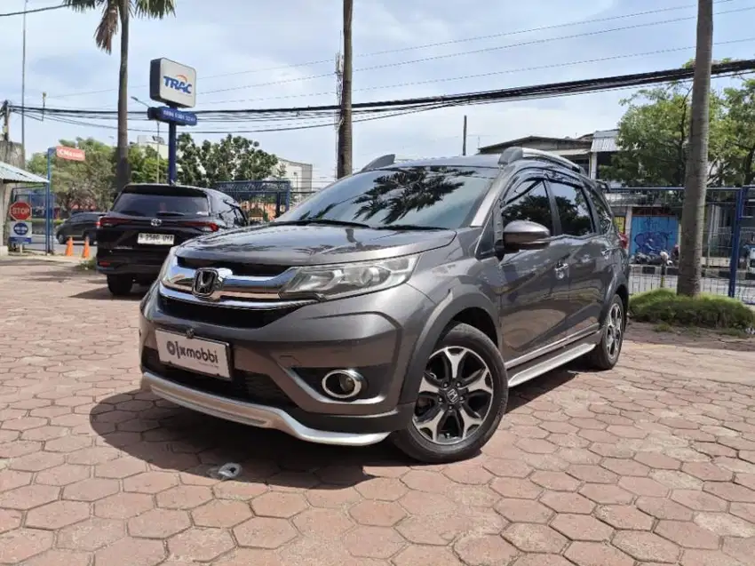 DP Rendah  8JT Honda BRV 1.5 Prestige Bensin-AT 2016 Abu