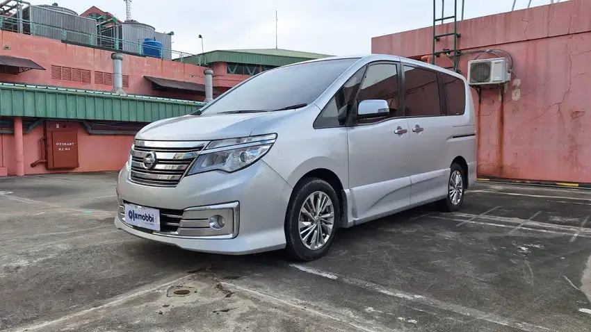 Pajak Panjang - Nissan Serena 2.0 Highway Star Panoramic AT 2018