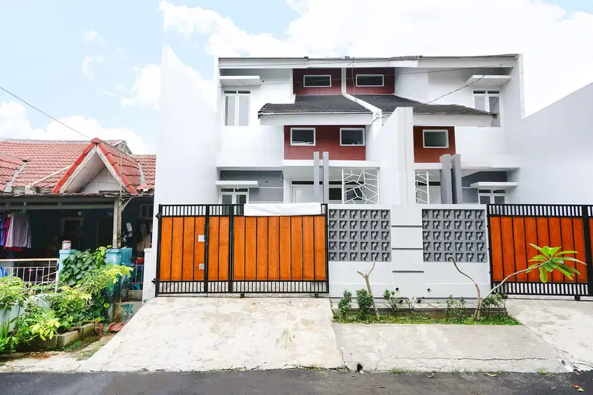 Rumah Cantik 4 KT Dekat Bekasi Junction Bebas Banjir Siap Huni J-21038