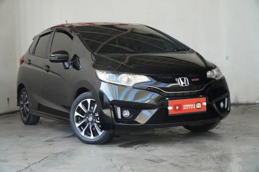 HONDA JAZZ RS A/T 2017 HITAM