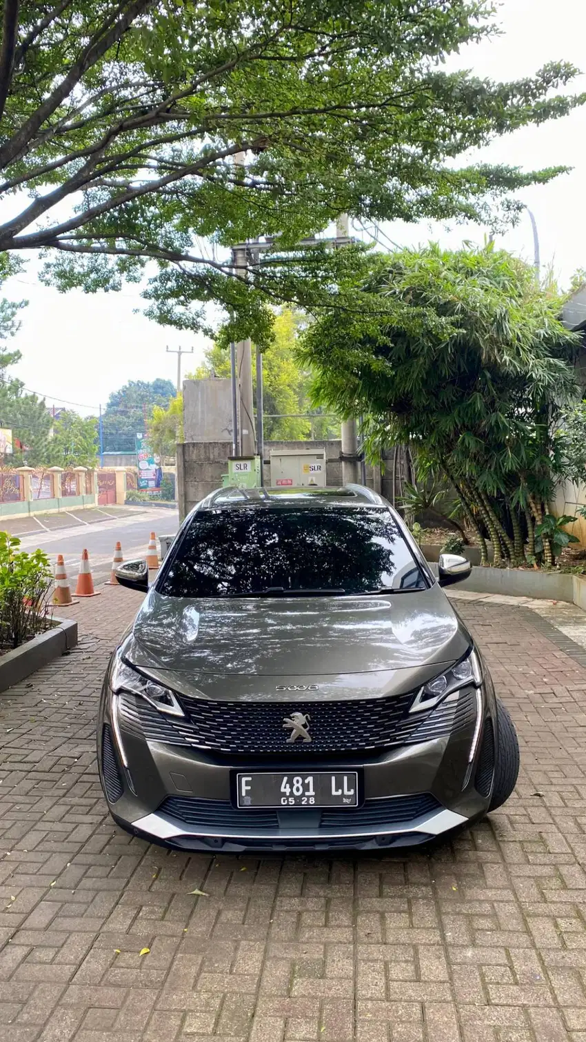 Dijual Mobil Peugeot 5008 AT Allure Plus 2022, Kondisi Mulus Terawat