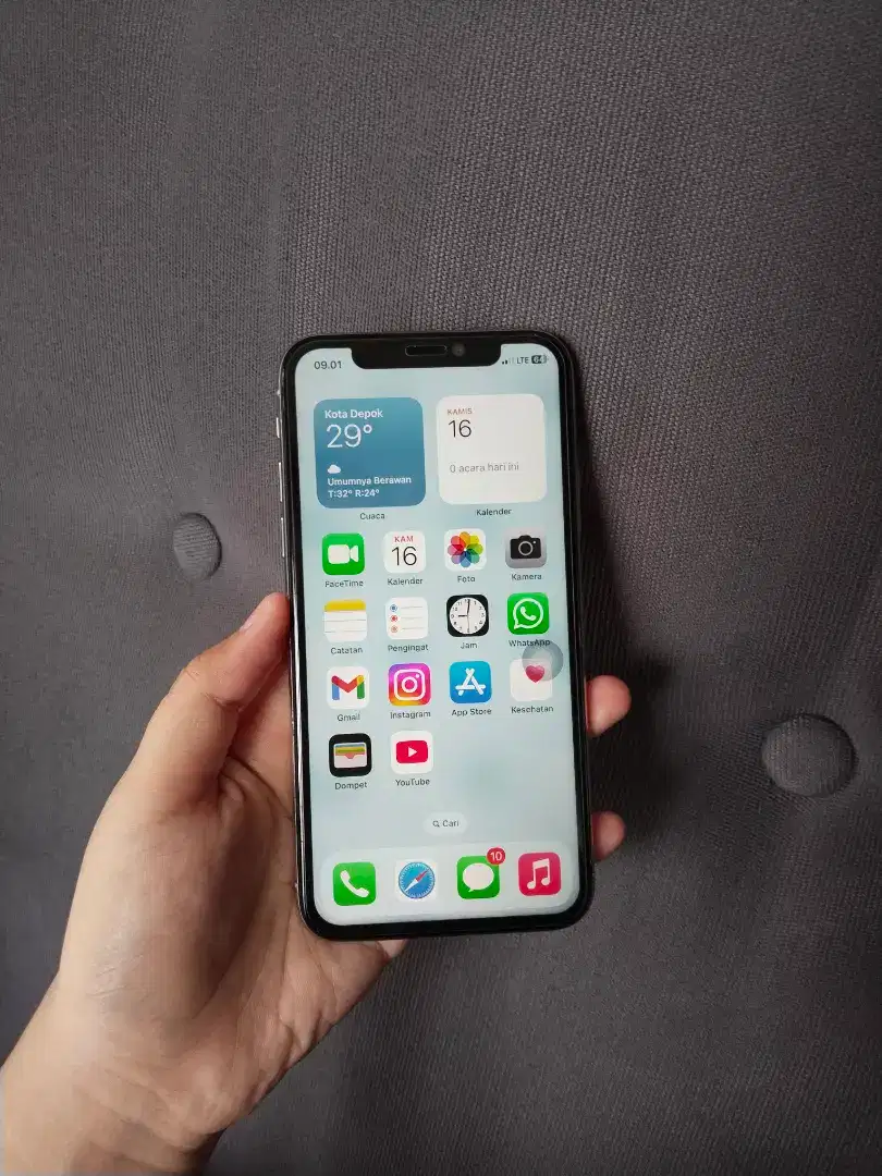 Iphone X 64Gb HP dan casan