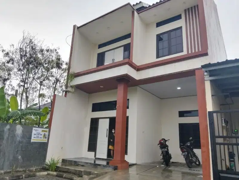 Rumah 2 Lt di Griya Tlogomulyo BPD III