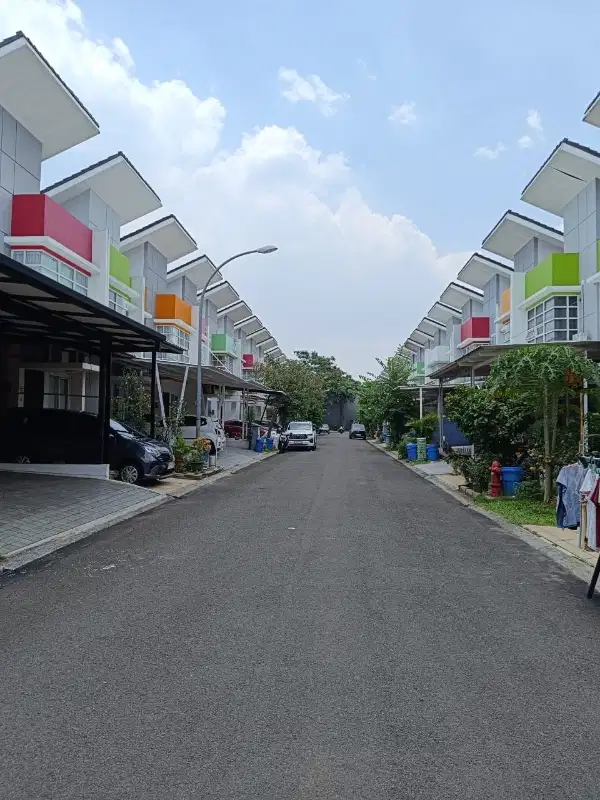 Rumah Rapi Siap Huni di Cluster Riviera Village Gading Serpong