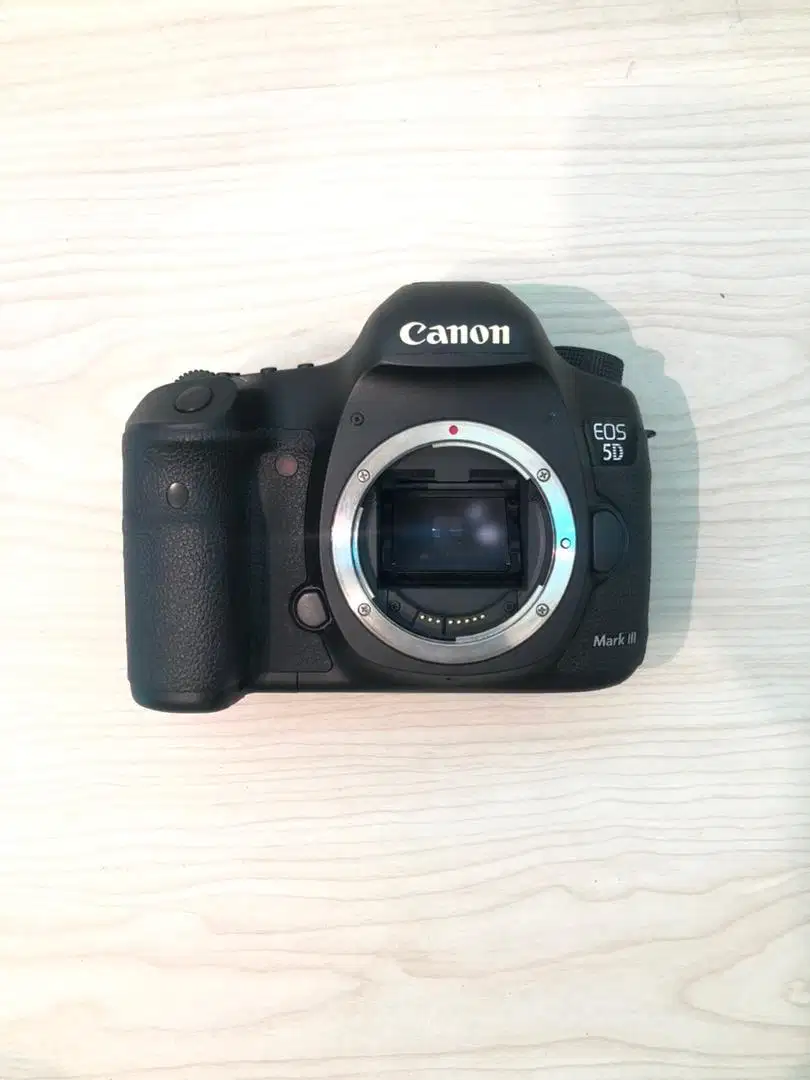 Canon 5d mark iii body only Mulus